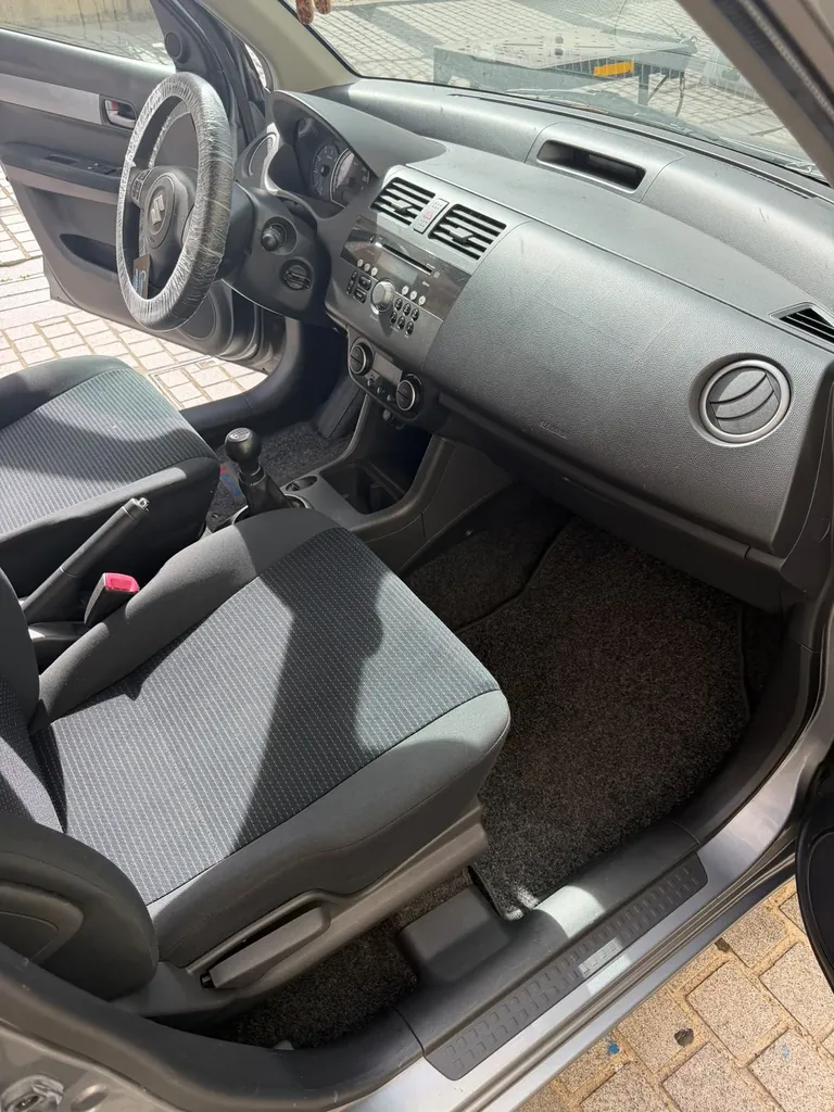 Après nettoyage — Habitacle avant — Suzuki