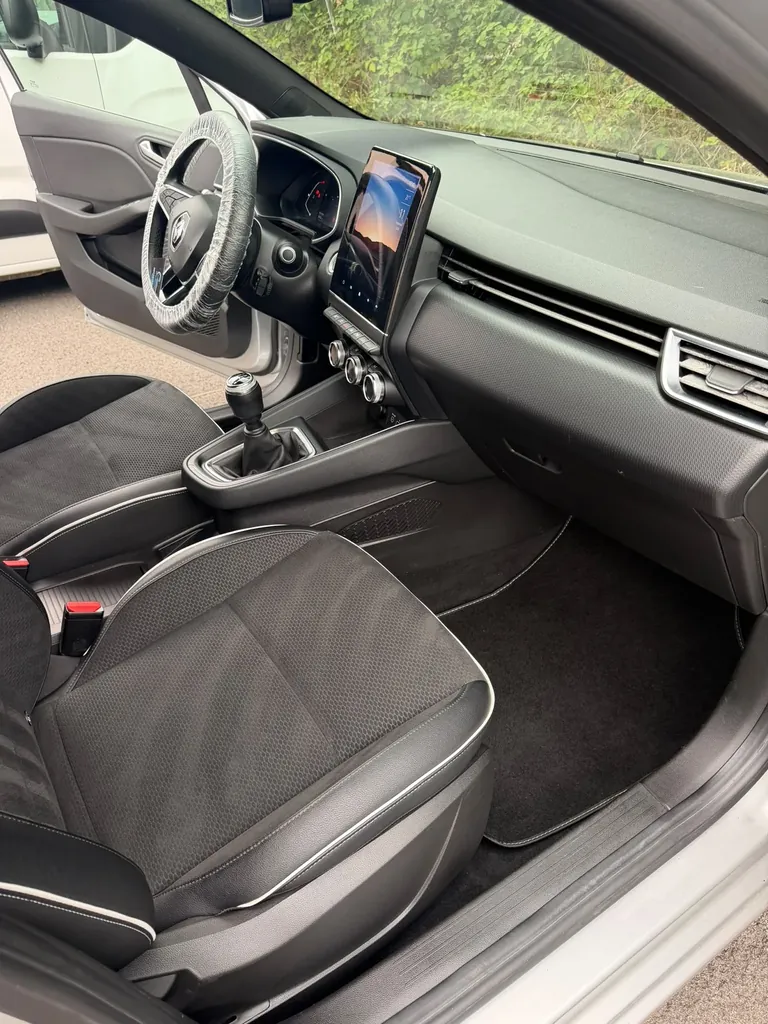 Après nettoyage — Habitacle avant — Renault