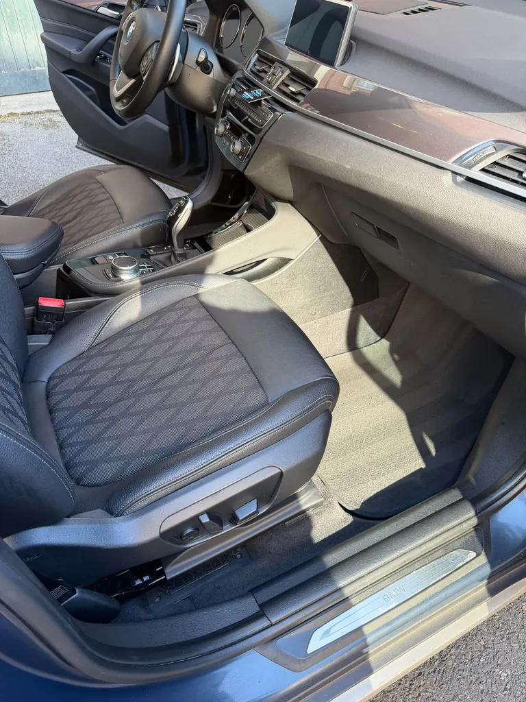 Après nettoyage — Habitacle avant - BMW